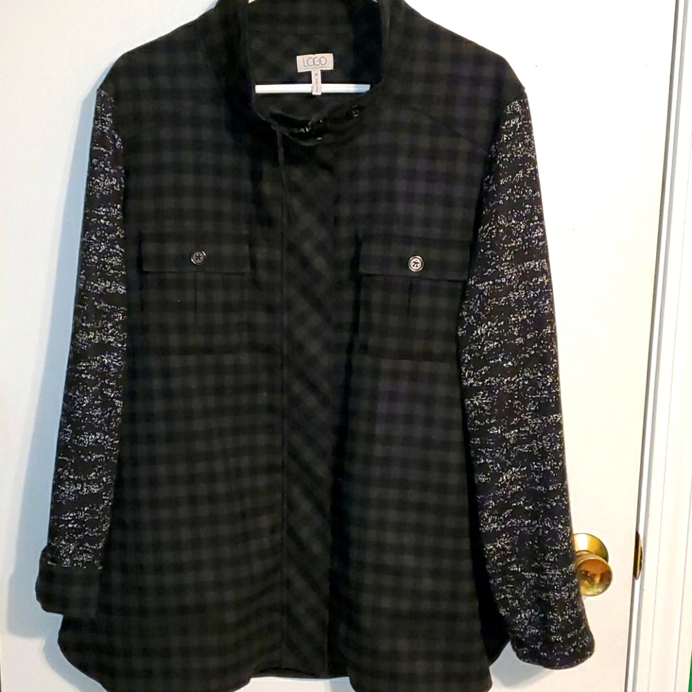 LOGO women's 1x green & blue plaid with black & white speckle sleeved Jacket